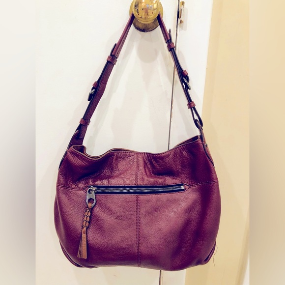 🌺 orYANY Bags- orYANY Fringe Shoulder Bag- maroon- 🌺 - Picture 6 of 15